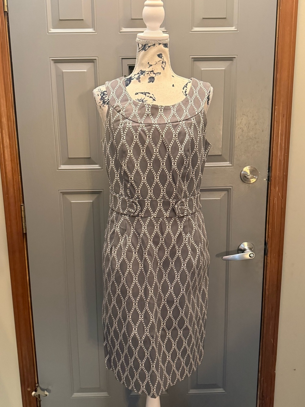 Robbie Bee - Sleeveless Mod Geometric Work Dress with Pockets Size 8 (pockets!)